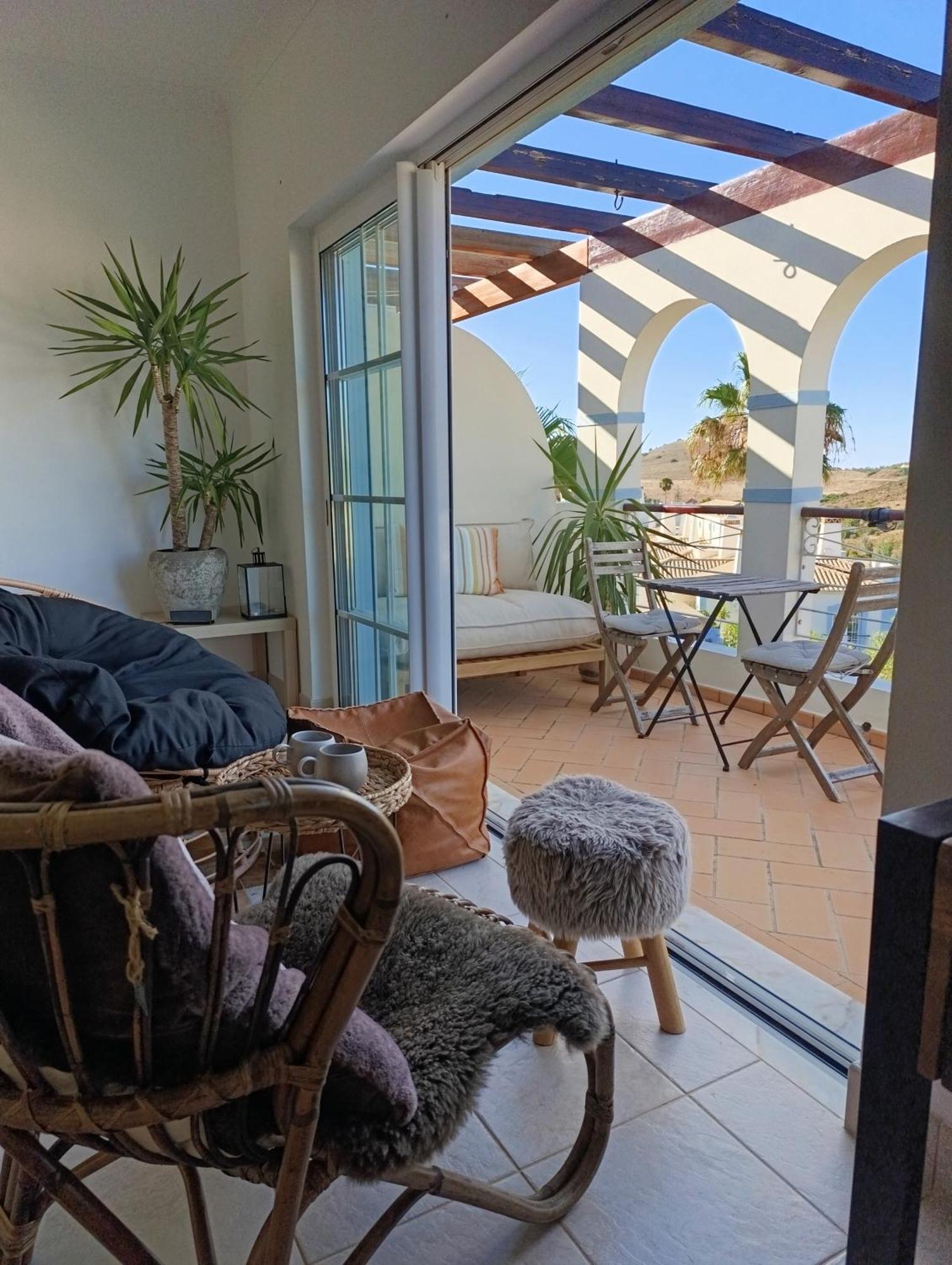 Komfortables Town House In Traumhafter Lage Budens Exterior photo